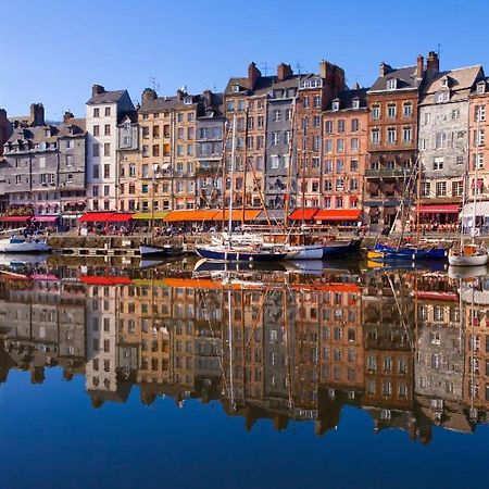 Chambre D'Hotes Du Carre Des Arts Honfleur Zewnętrze zdjęcie